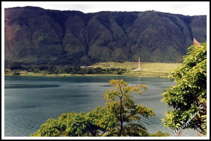  Lago Toba 